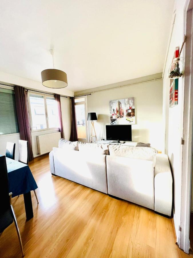 Le Voltaire -2 Chambres- 70M2- Hypercentre-Parking-Wifi Fibre- Nouvelle Literie Tarbes Exterior foto